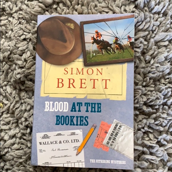 Mystery! Excellent writer! ALL BOOKS 4/$15!! - Picture 6 of 6